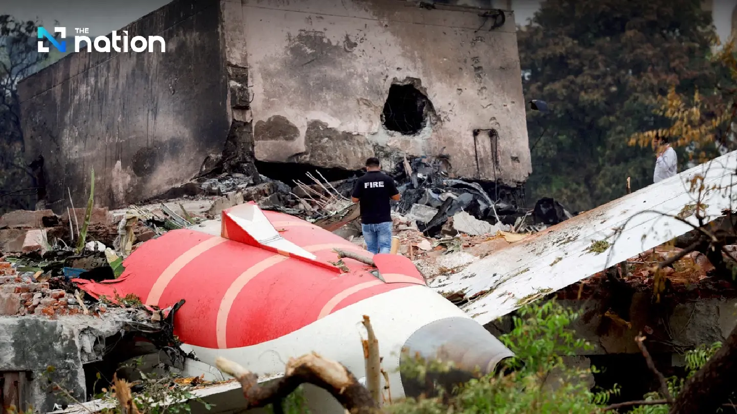 Air India crash report shows pilot confusion over engine switch movement Air India crash report shows pilot confusion over engine switch movement