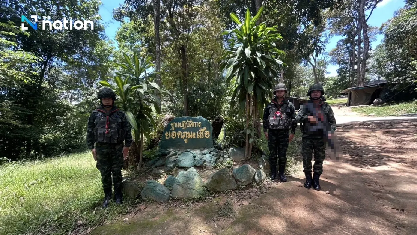 Army leads reporters to observe base atop Phu Makua Hill in Si Sa Ket