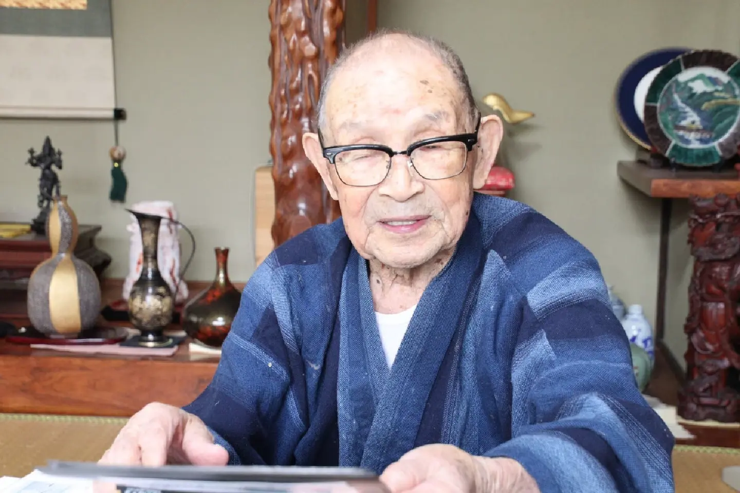 Memory of detention in Mongolia still fresh for 107-yr-old Japanese