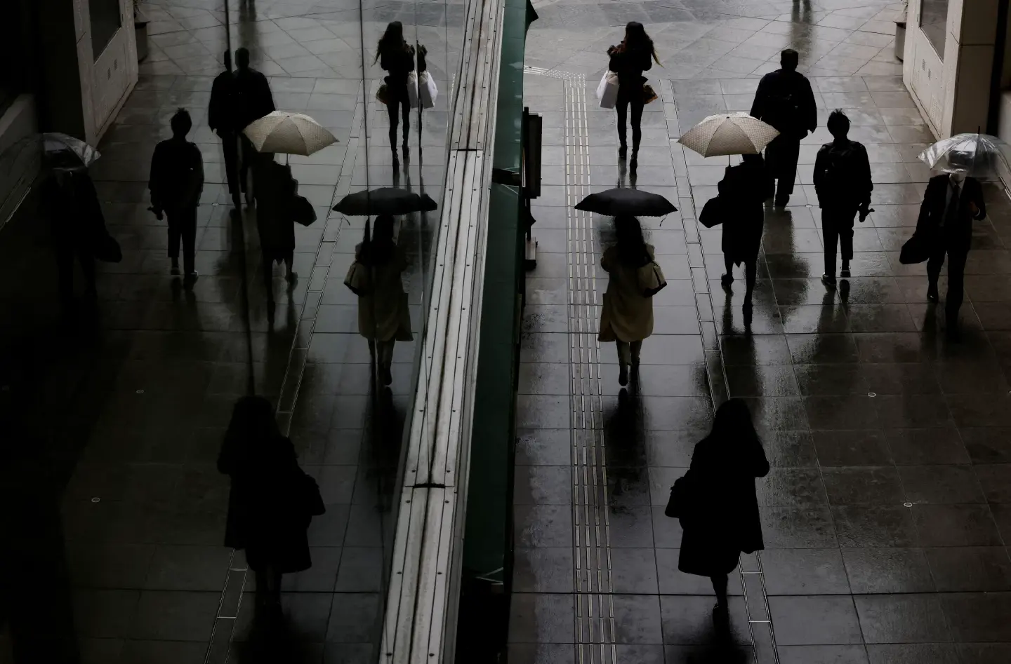Record 80 % of Japanese mothers have job: survey Record 80 % of Japanese mothers have job: survey