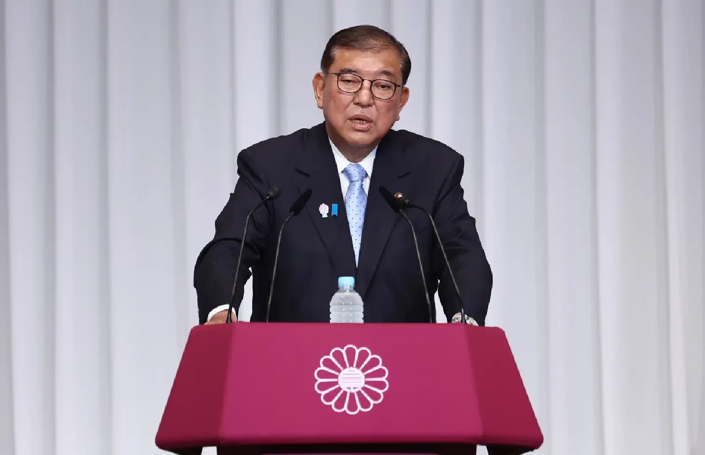 Japan PM Ishiba announces intent to stay in office