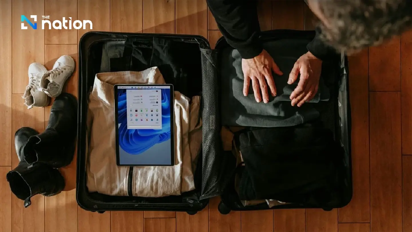 Naked Flying: The growing trend of travelling without luggage Naked Flying: The growing trend of travelling without luggage
