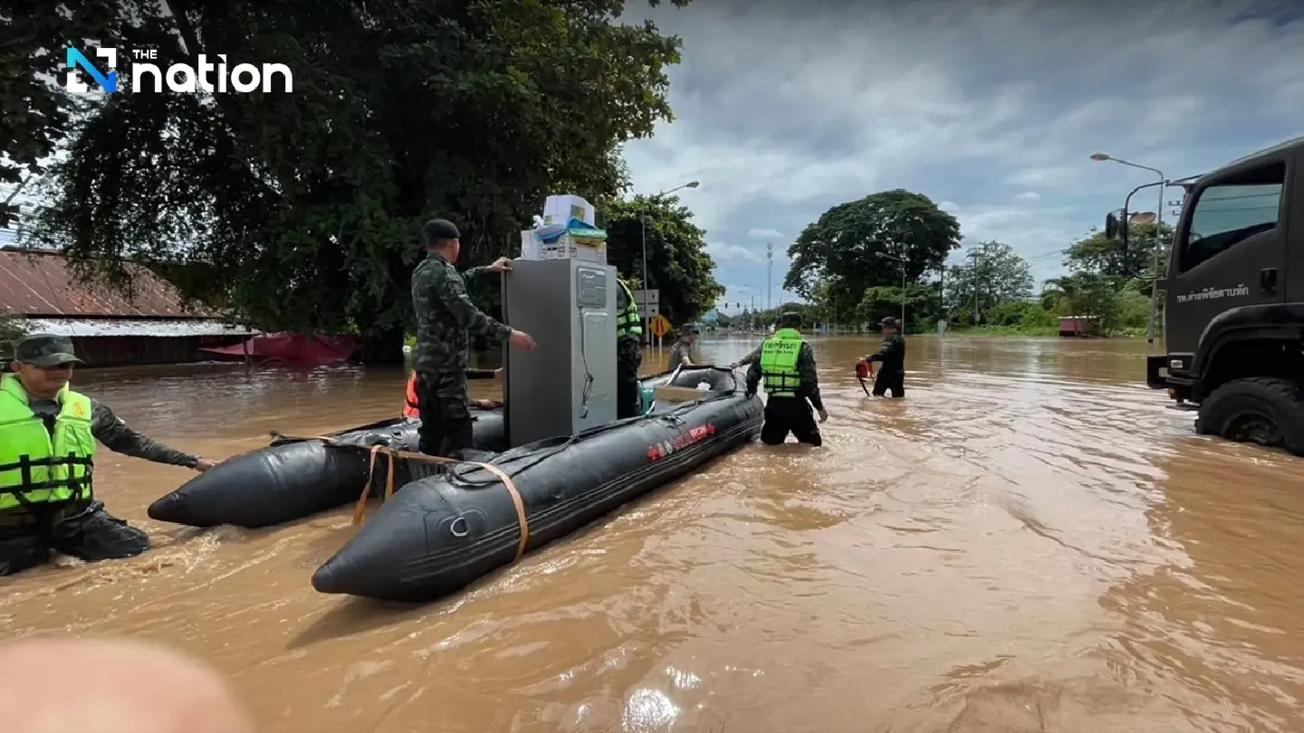 Flooding crisis in Sukhothai and Phrae provinces as river levels rise, emergency warnings issued