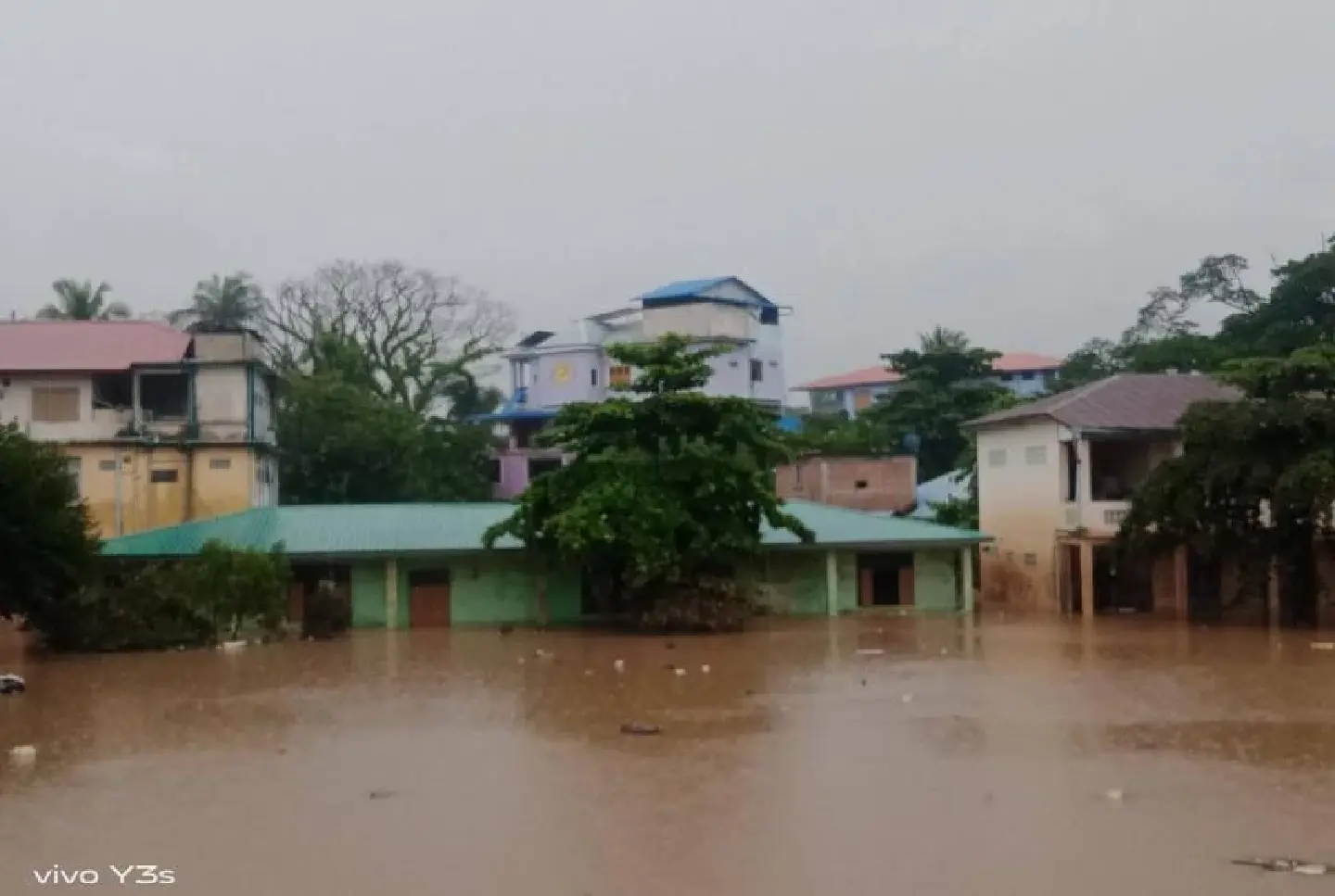 Floodwaters inundate parts of Myawady for a second time due to rising Moei River levels Floodwaters inundate parts of Myawady for a second time due to rising Moei River levels