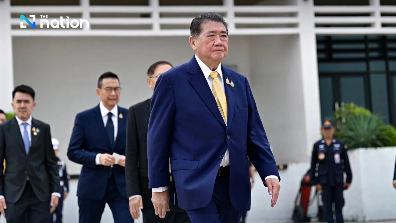 Government says military sets conditions for talks with Cambodia
