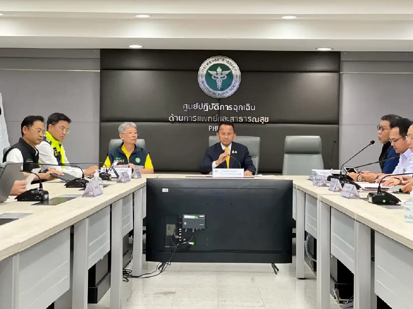 Thai Health Minister condemns Cambodian attack on civilians and hospital, calls for immediate action Thai Health Minister condemns Cambodian attack on civilians and hospital, calls for immediate action