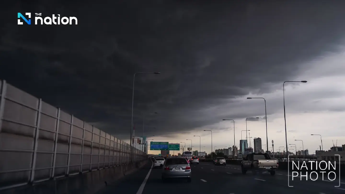 Strong monsoon brings heavy rain, flash flood risk and 3-metre waves to Thai coast Strong monsoon brings heavy rain, flash flood risk and 3-metre waves to Thai coast