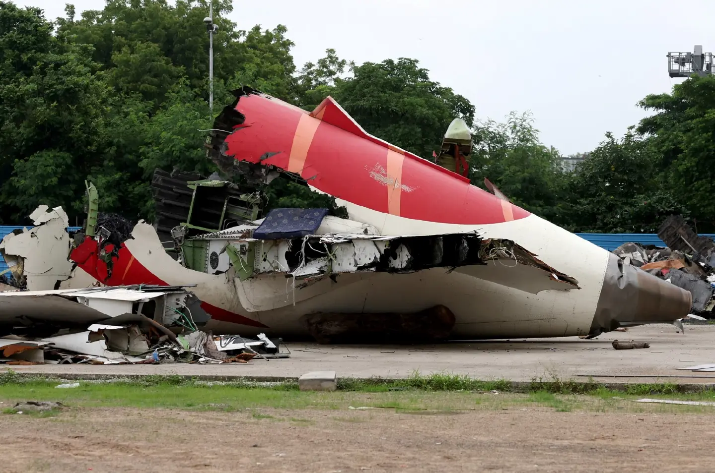 Air India CEO says investigation into Ahmedabad crash raises new questions Air India CEO says investigation into Ahmedabad crash raises new questions