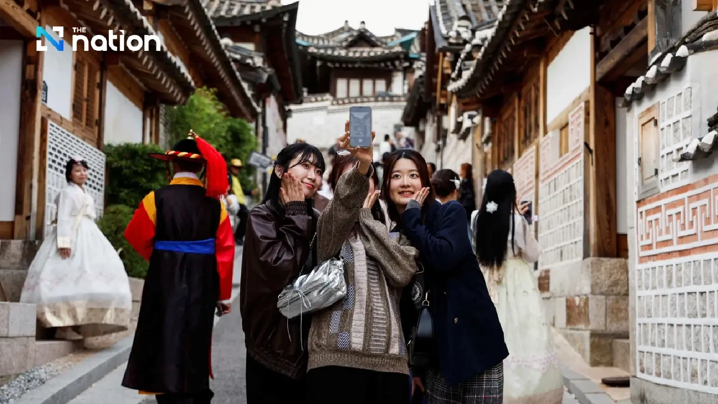 South Korea to offer visa-free entry to Chinese tourists from late September South Korea to offer visa-free entry to Chinese tourists from late September