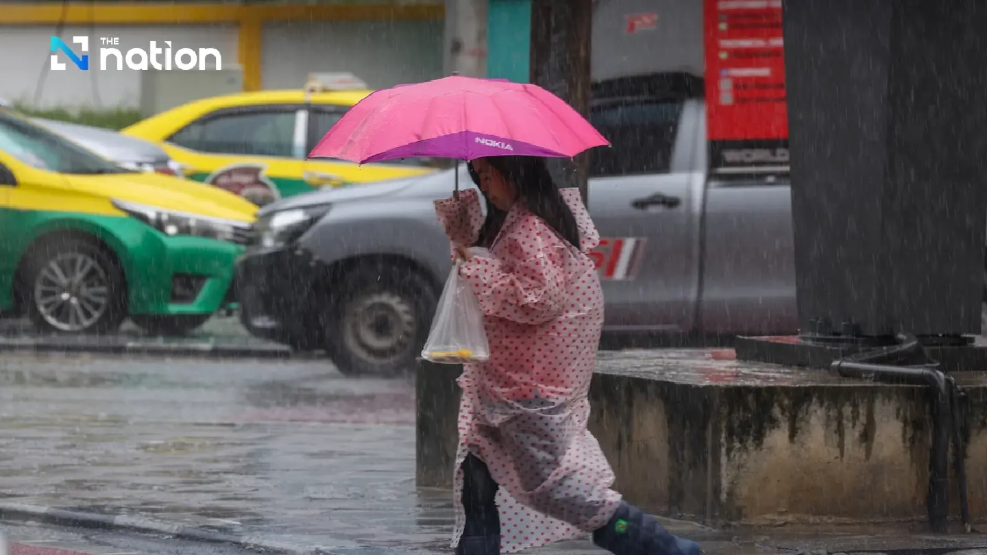 Heavy rain and strong waves expected in parts of Thailand, ships urged to proceed with caution Heavy rain and strong waves expected in parts of Thailand, ships urged to proceed with caution