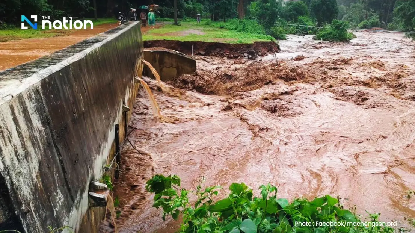 Severe flooding in Mae Hong Son as heavy rain causes flash flooding in multiple areas