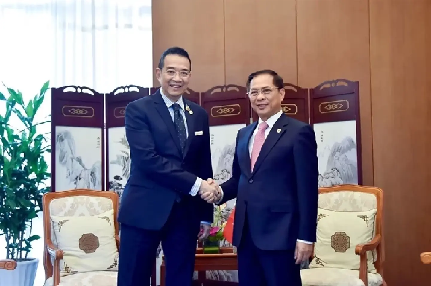 Vietnamese Deputy PM meets with Chinese, Cambodian, Thai officials in Yunnan