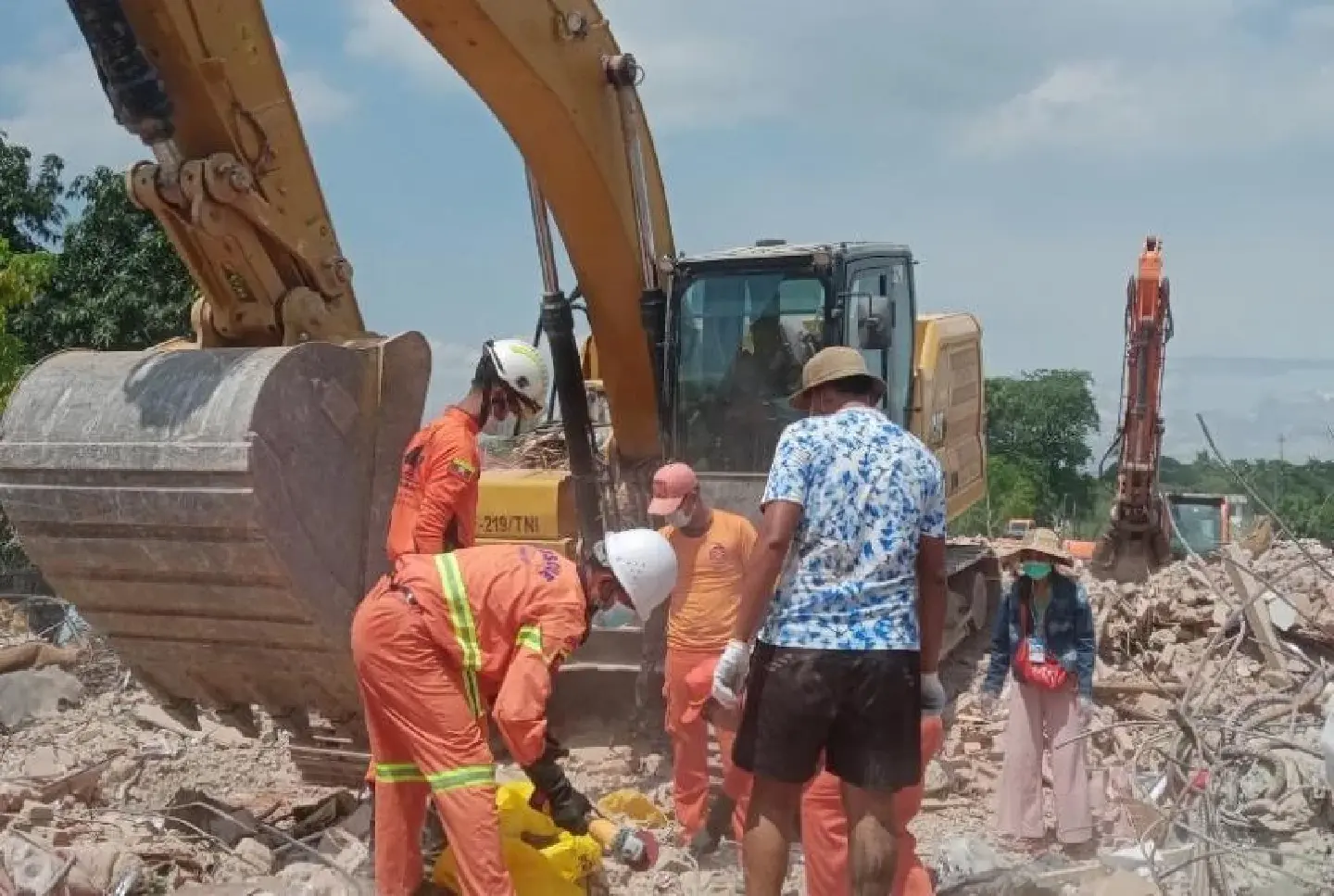 15 more bodies found in Sky Villa Condo collapse after powerful earthquake