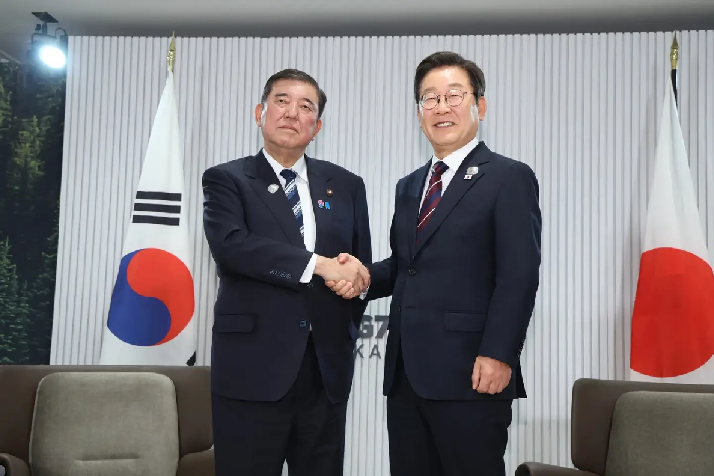 Japan, South Korea to expand working holiday program