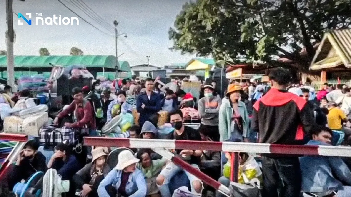 Tens of thousands of Cambodians return home via Chanthaburi border crossing