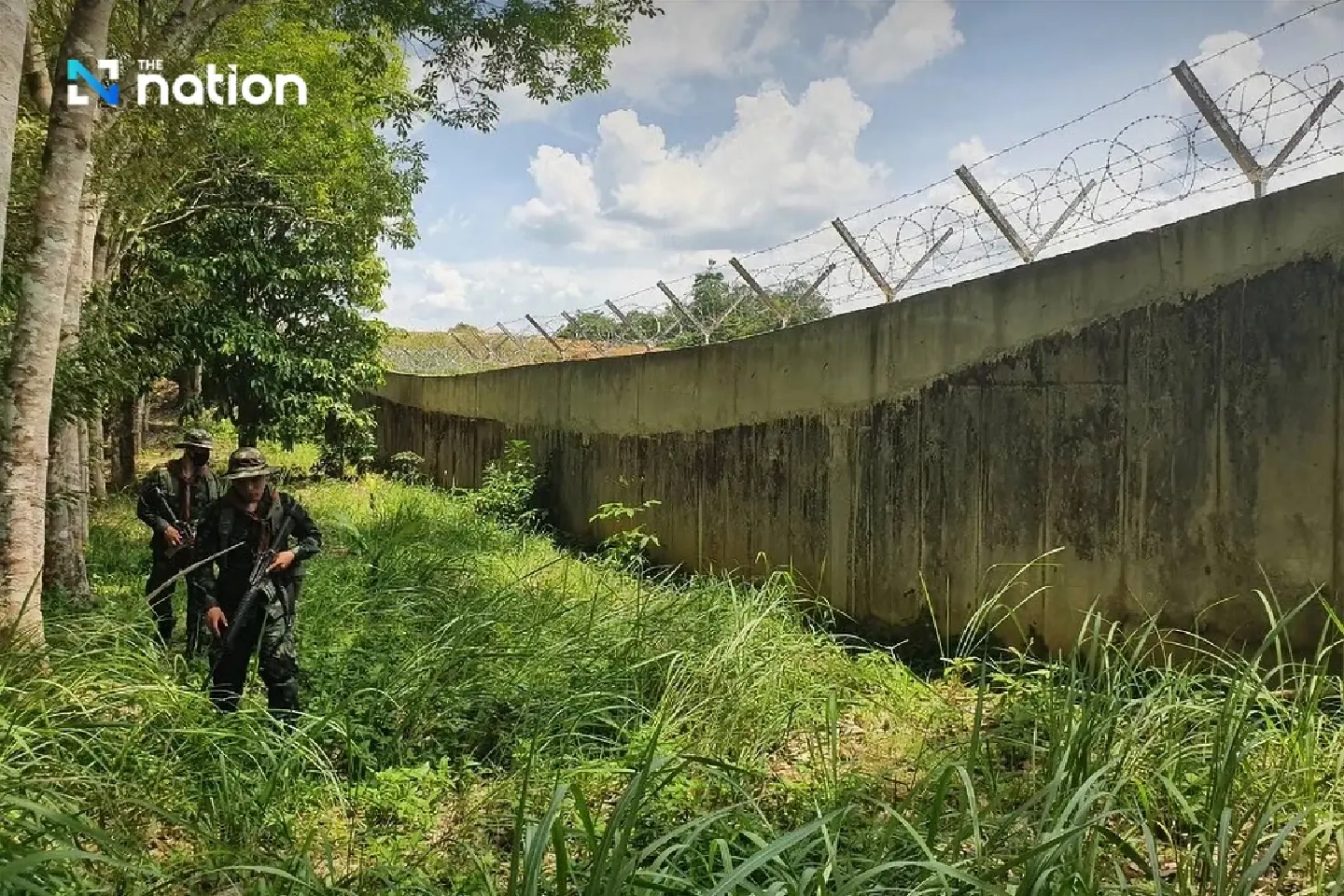 Border fence not a new concept: Thailand-Malaysia jointly construct 110 km Border fence not a new concept: Thailand-Malaysia jointly construct 110 km