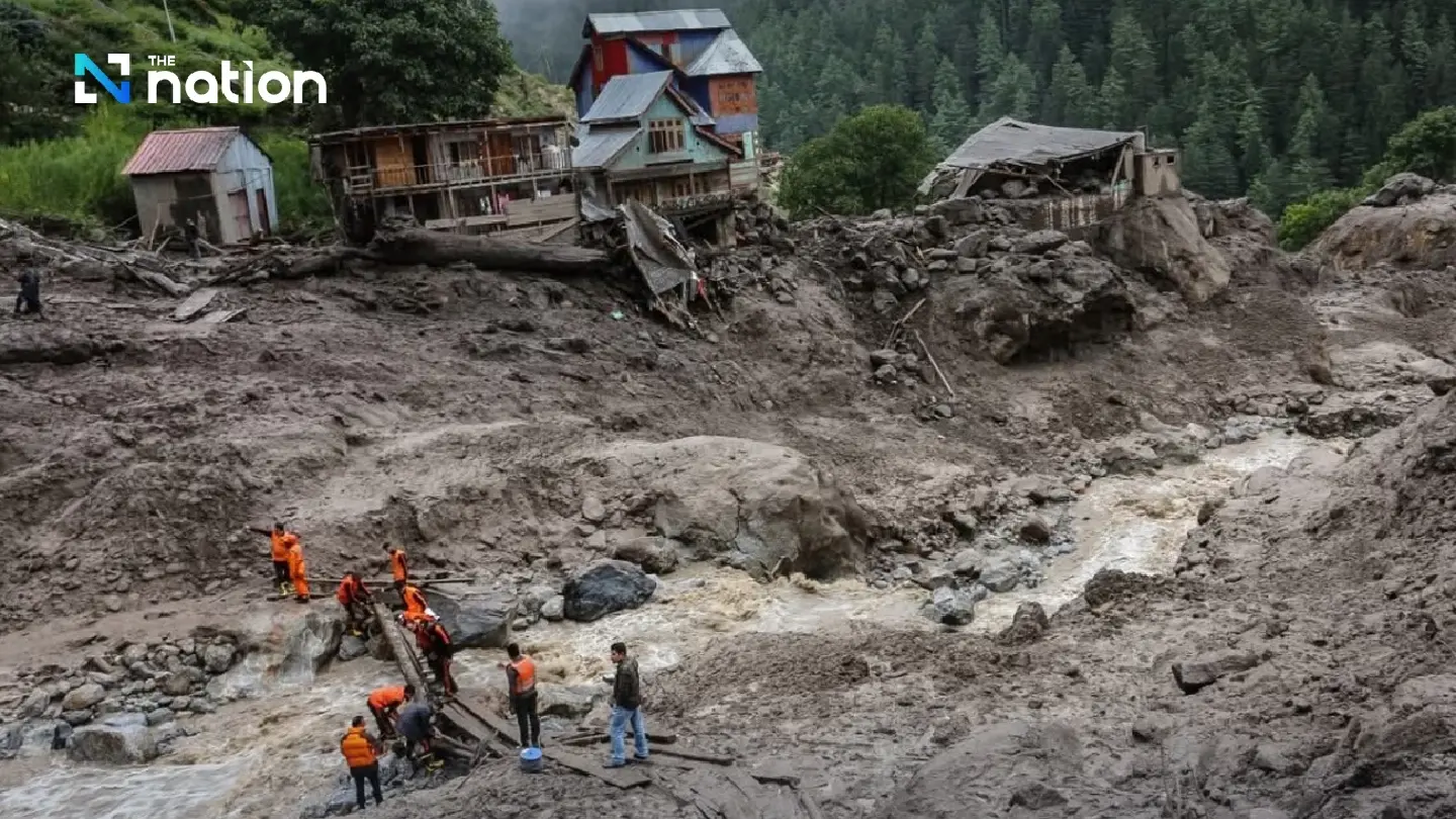 Floods in India and Pakistan Kill Over 280, Hampering Economy and Tourism Floods in India and Pakistan Kill Over 280, Hampering Economy and Tourism