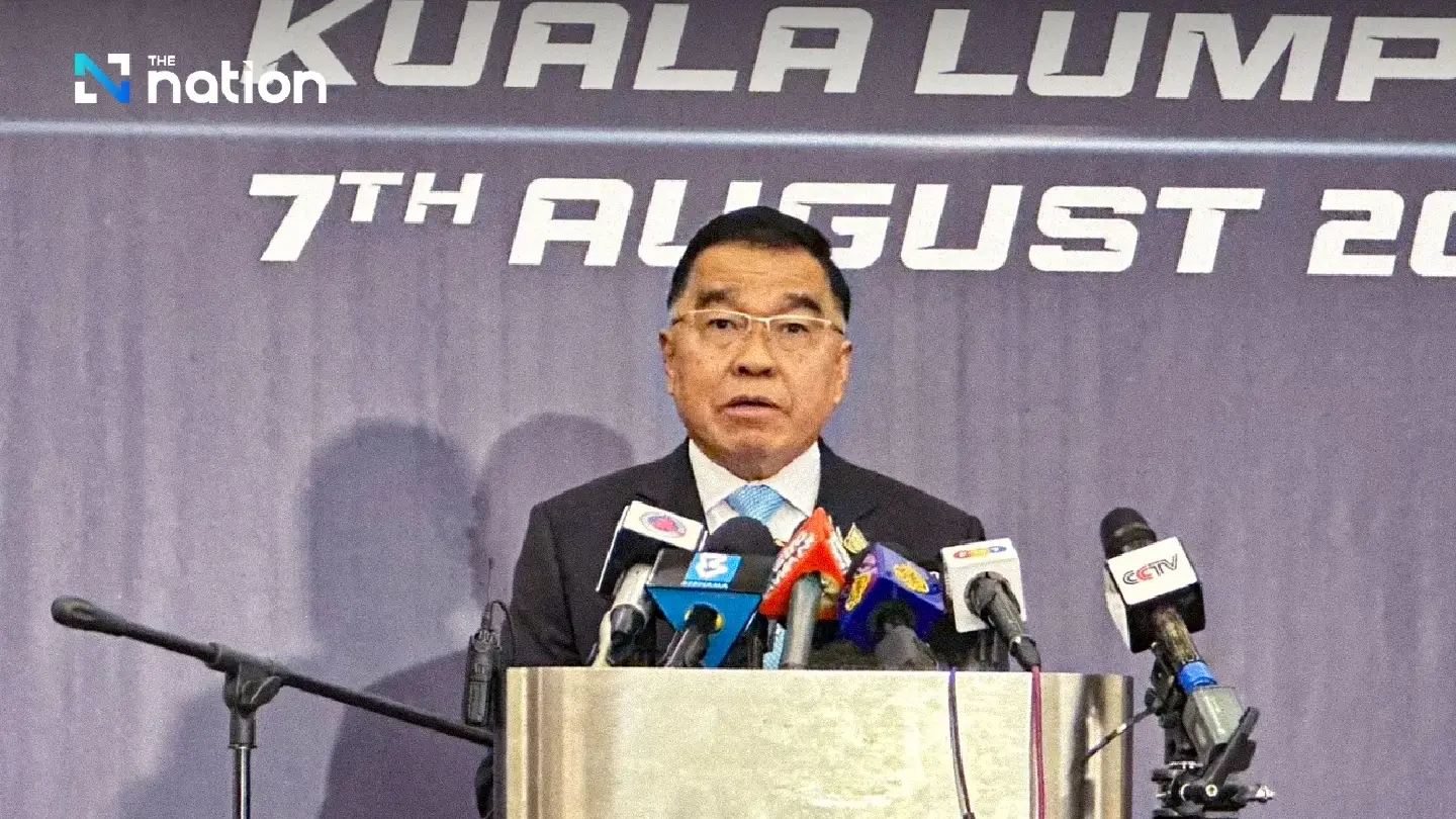 Gen Nattaphon: “As long as I’m here, the razor wire stays” on Thai-Cambodian border Gen Nattaphon: “As long as I’m here, the razor wire stays” on Thai-Cambodian border