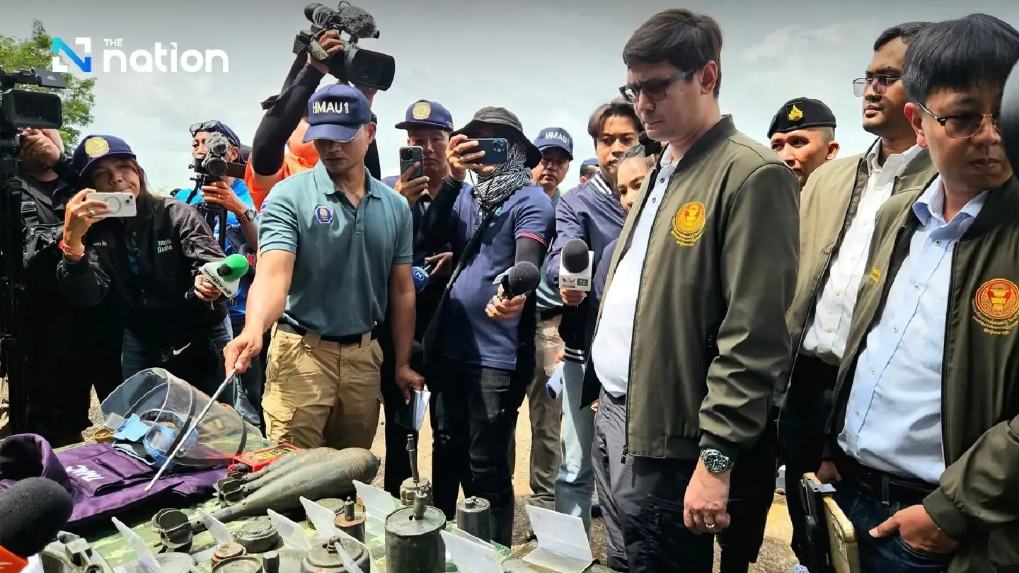 Rangsiman urges Anutin to tackle call-centre gangs, take Cambodia to ICC