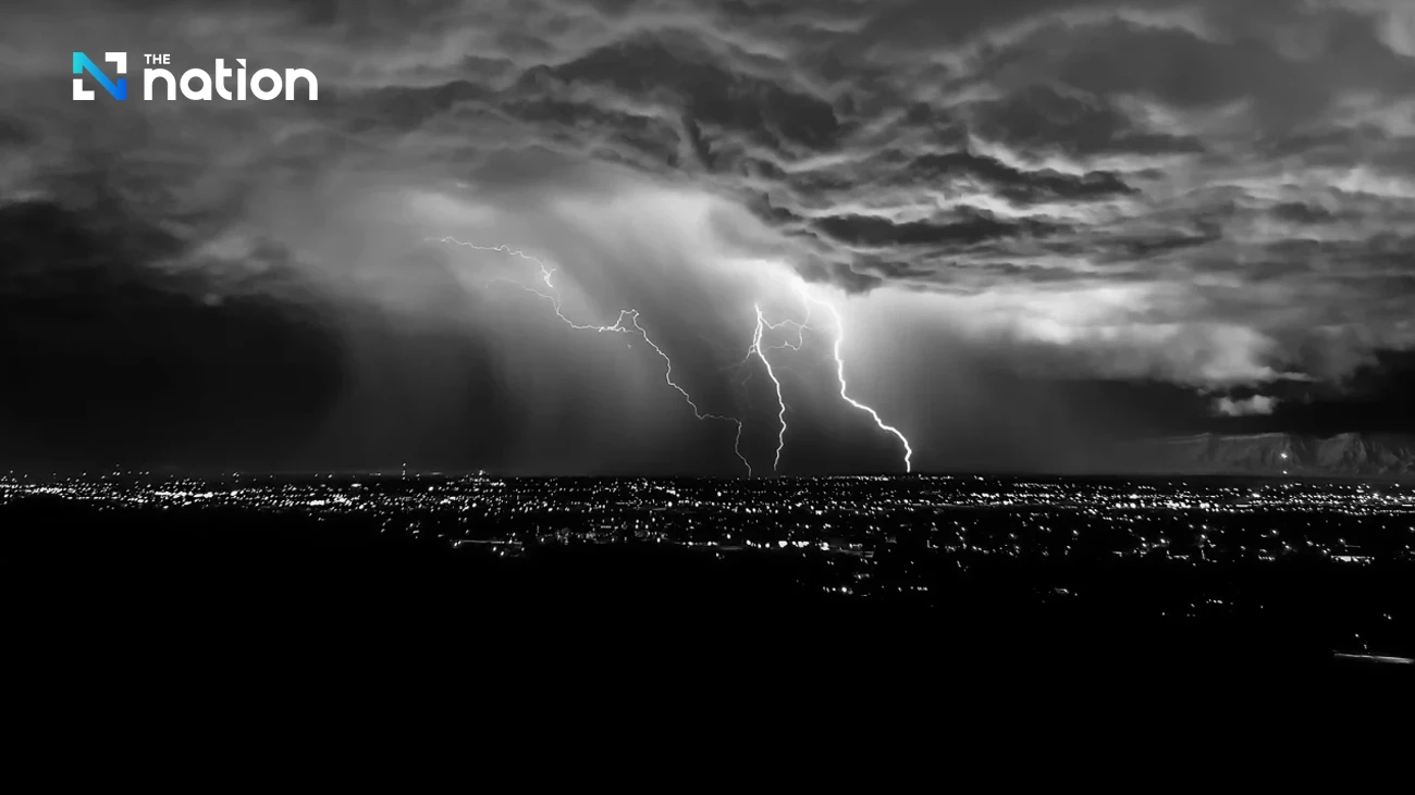 Three storms batter Thailand: expert clarifies risk of 2011-style floods