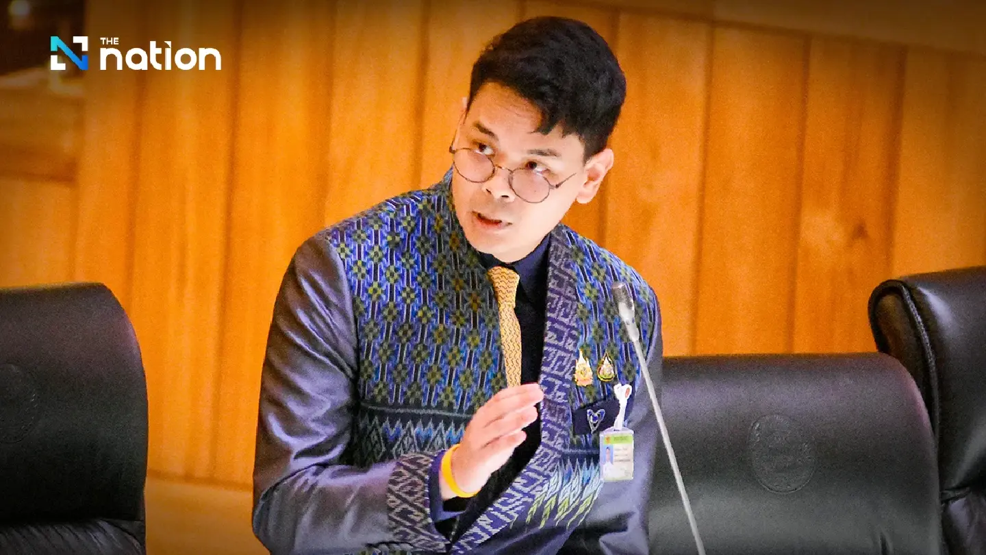 DES minister claims bribe offer of 40m baht a month to ignore online scams