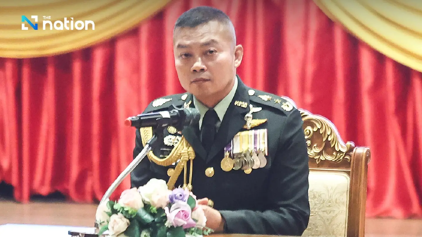 King appoints Lt Gen Boonsin and 37 officers as special royal guards