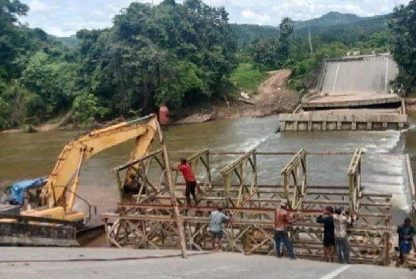 One killed, eight injured in drone attack on Bridge Repair Team in Kayin State