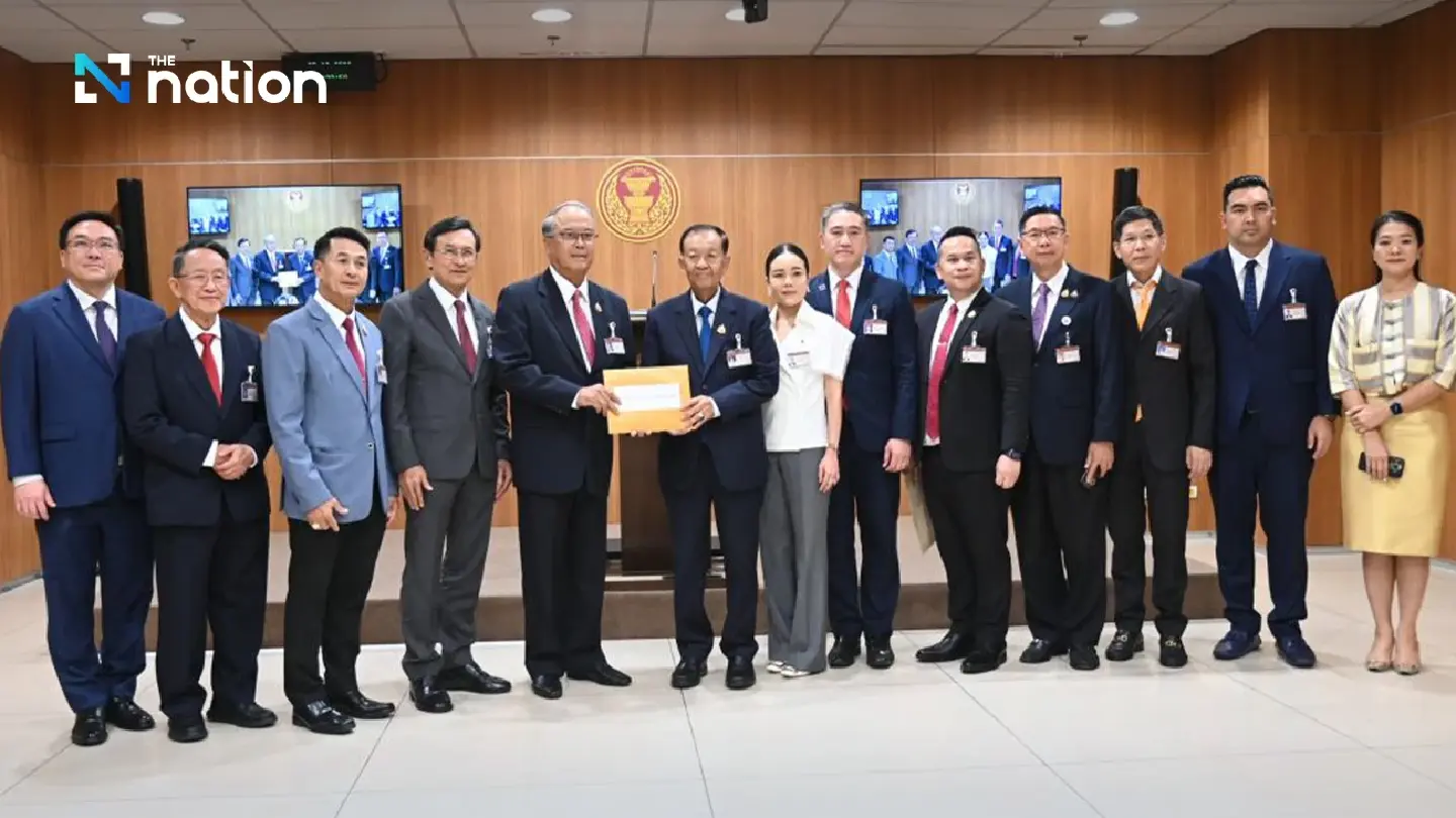 Pheu Thai submits constitutional amendment draft, urges genuine reform