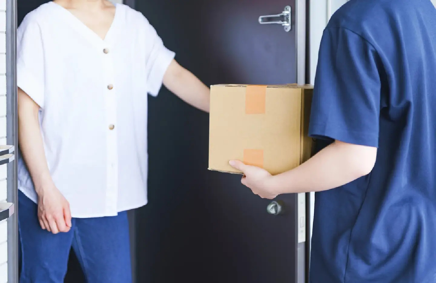 Japan alerting consumers to cash-on-delivery problems