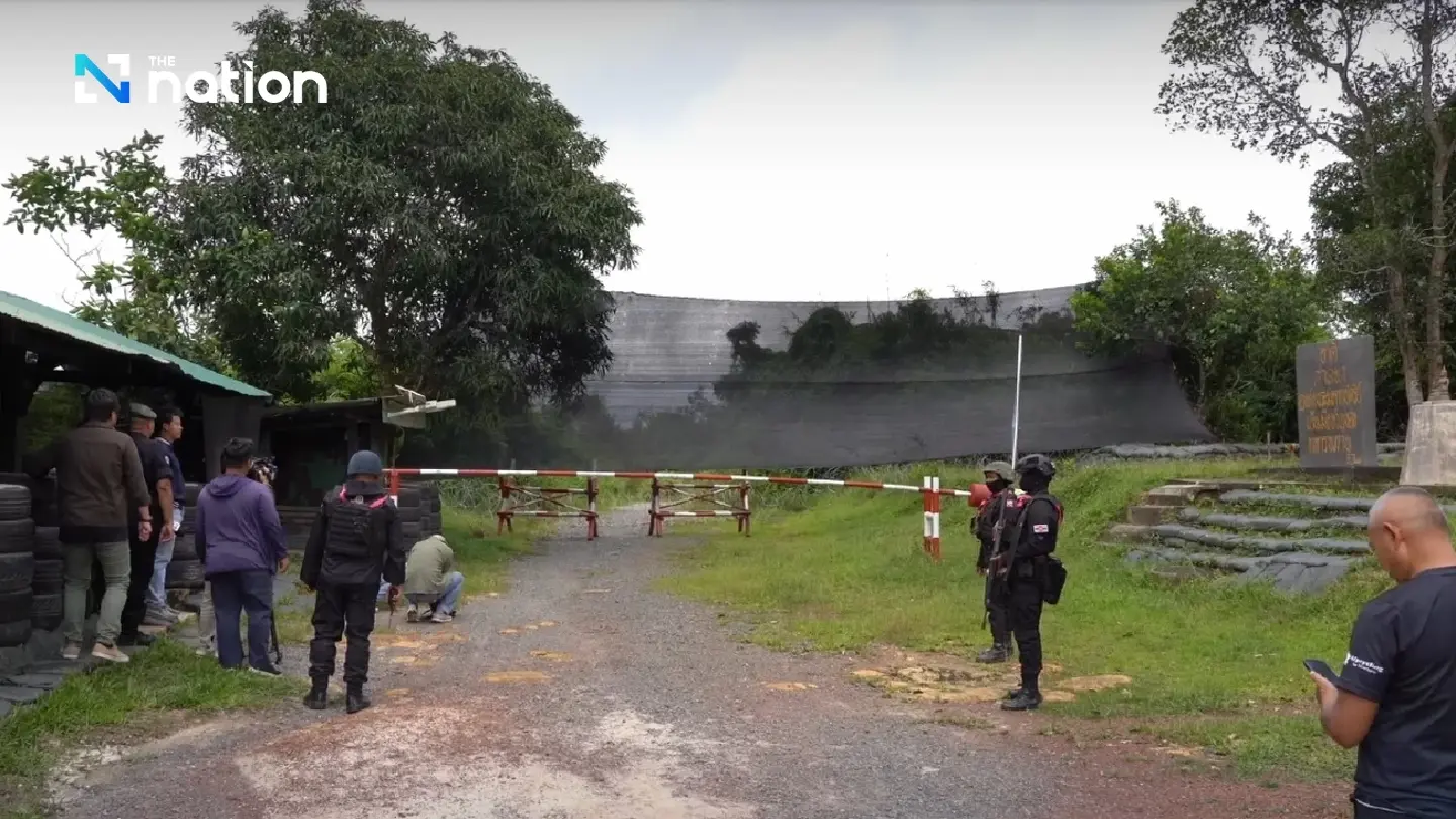 Thai marines inspect casino near Ban Tha Sen–Thmor Dar border, Trat Thai marines inspect casino near Ban Tha Sen–Thmor Dar border, Trat