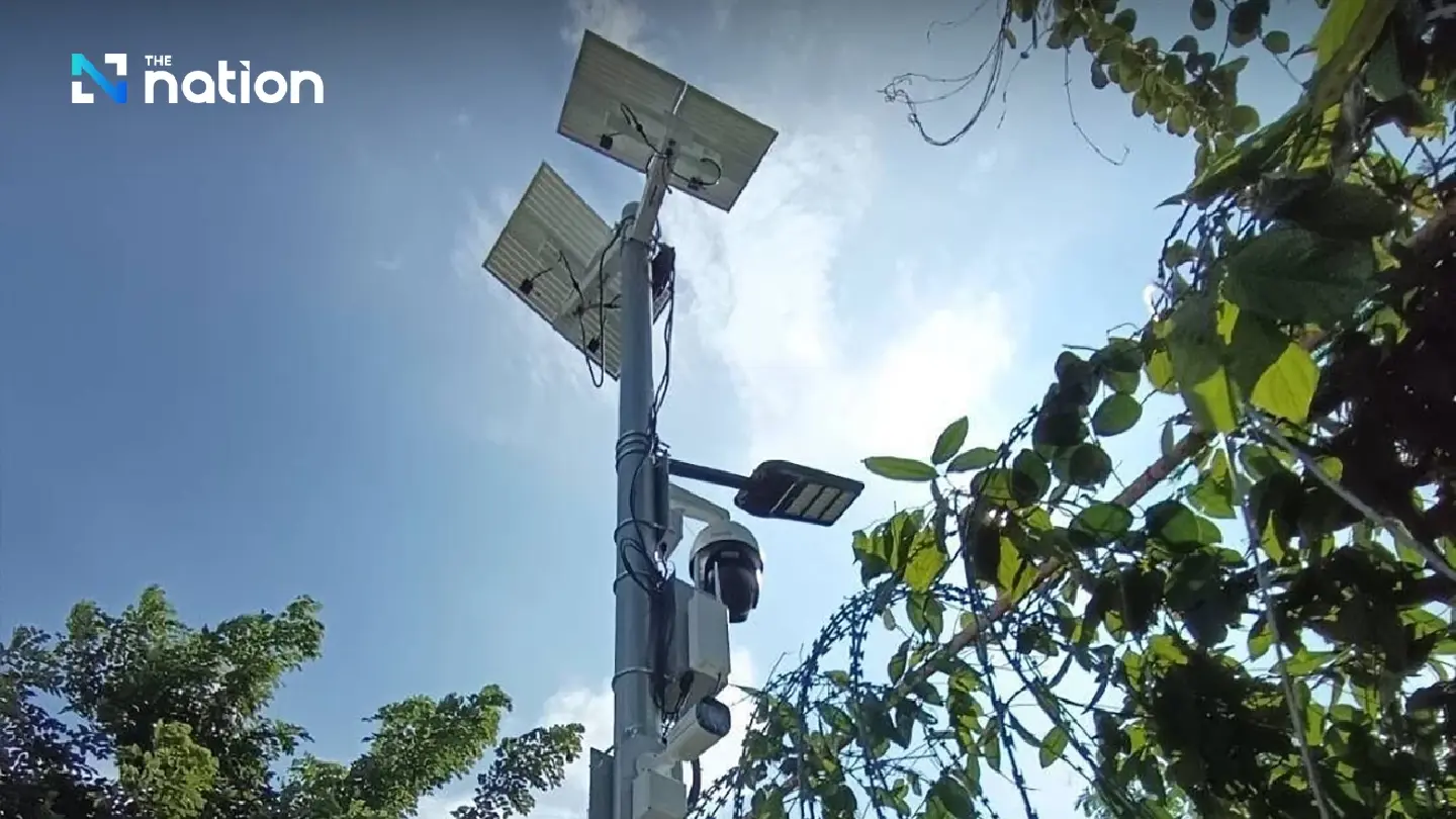 Thai army installs first electronic border fence at Khlong Luek checkpoint, Sa Kaeo
