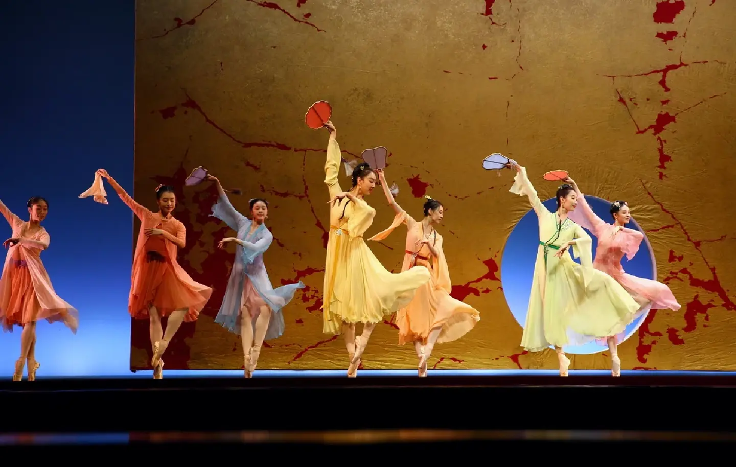 Chinese ballet drama 'A Dream of Red Mansions' makes overseas debut in Bangkok