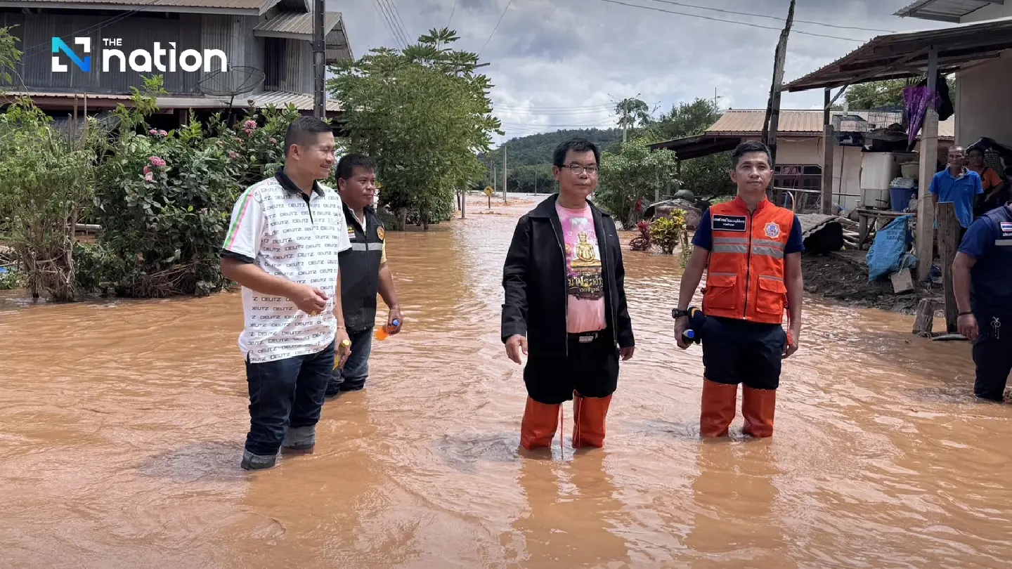 Phetchabun authorities warn of rising Pasak River, advise moving valuables and vehicles to higher ground