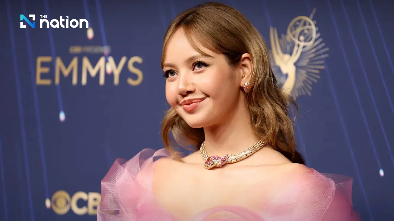 Lisa tại lễ trao giải Emmy 2025