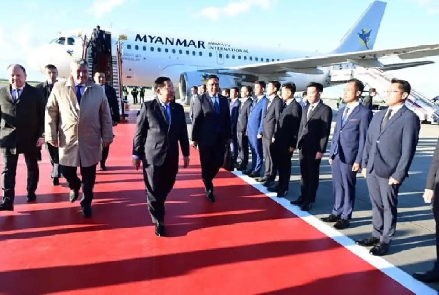 Min Aung Hlaing arrives in Russia to attend World Atomic Week Forum 2025