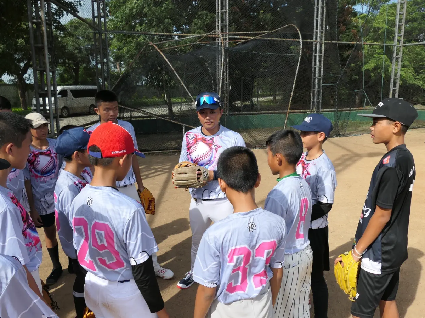 Former Japanese High School Ballplayer Coaches Thai Students