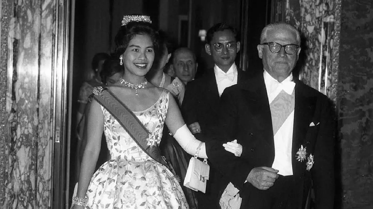 Foreign media report the passing of Queen Sirikit The Queen Mother