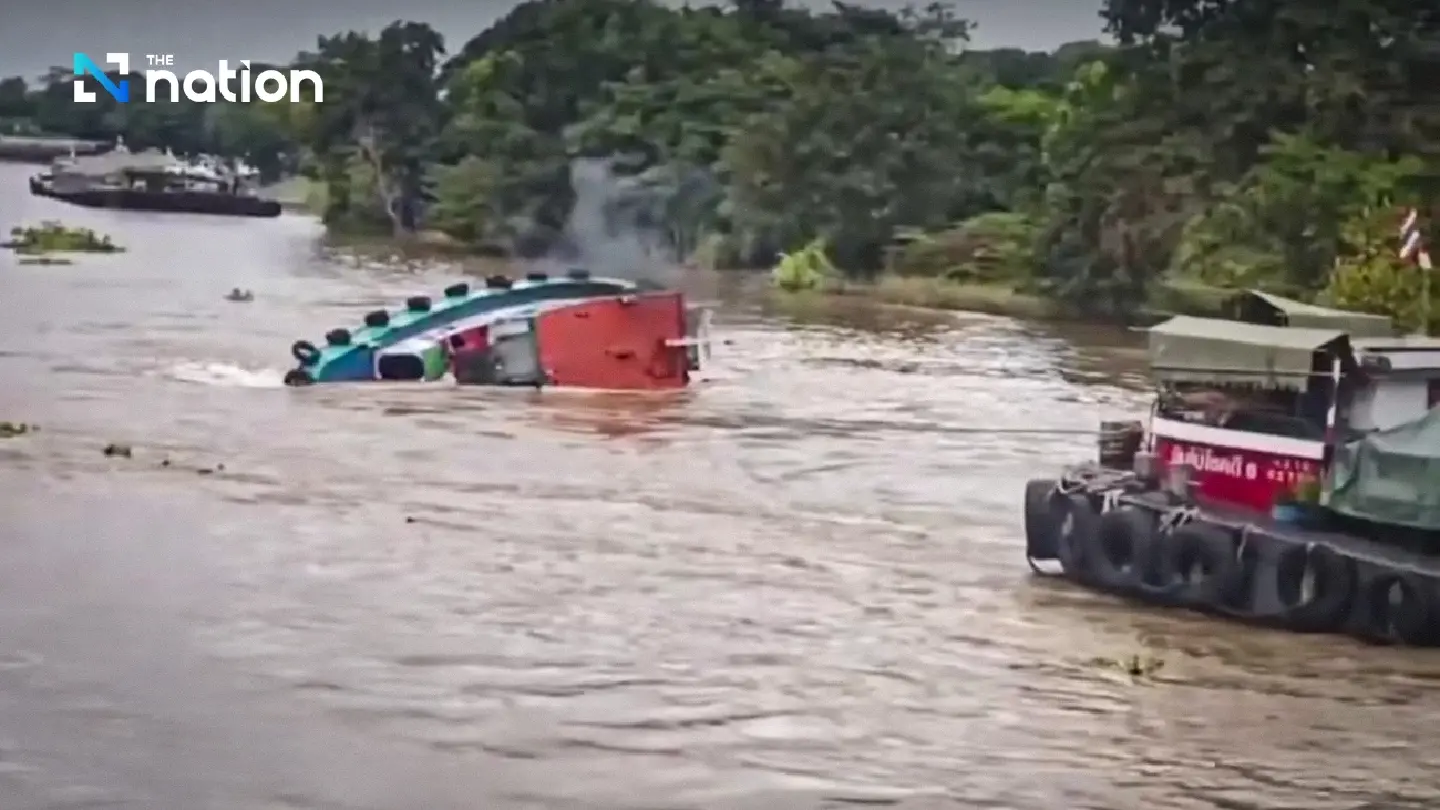 Towing boat sinks in Ayutthaya, pregnant woman feared drowned