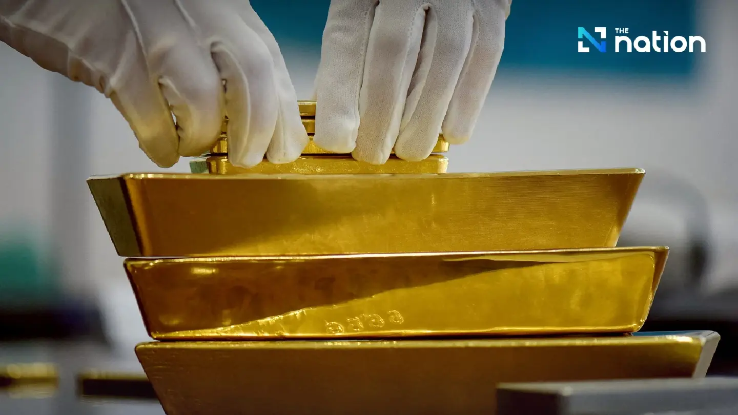 Gold nears record high, set for seventh weekly gain Gold nears record high, set for seventh weekly gain