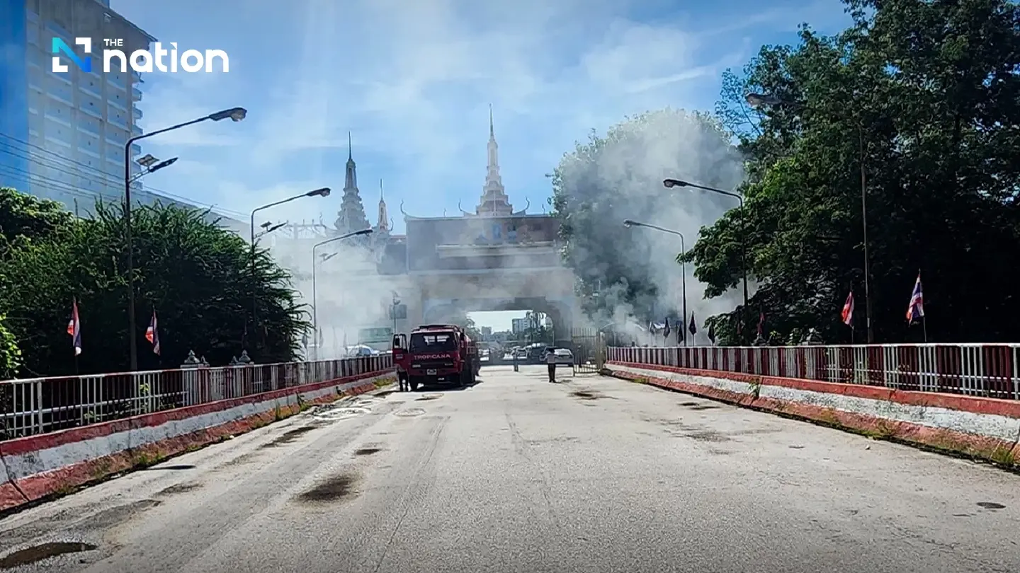 Fire breaks out under Thailand-Cambodia Friendship Bridge on Poipet side, no impact on Thai side