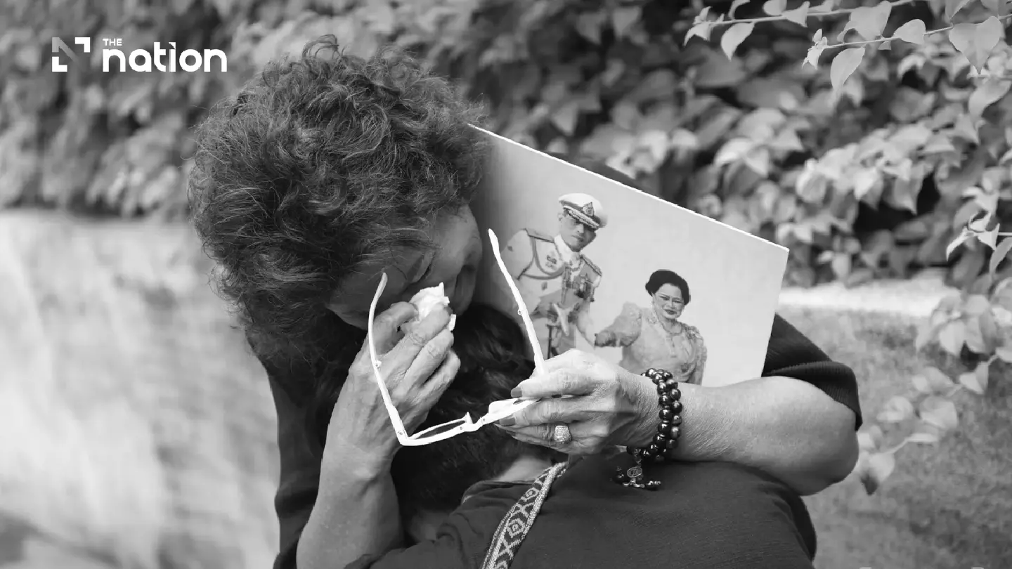Public pays respects to Her Majesty Queen Sirikit The Queen Mother at Chulalongkorn Hospital Public pays respects to Her Majesty Queen Sirikit The Queen Mother at Chulalongkorn Hospital