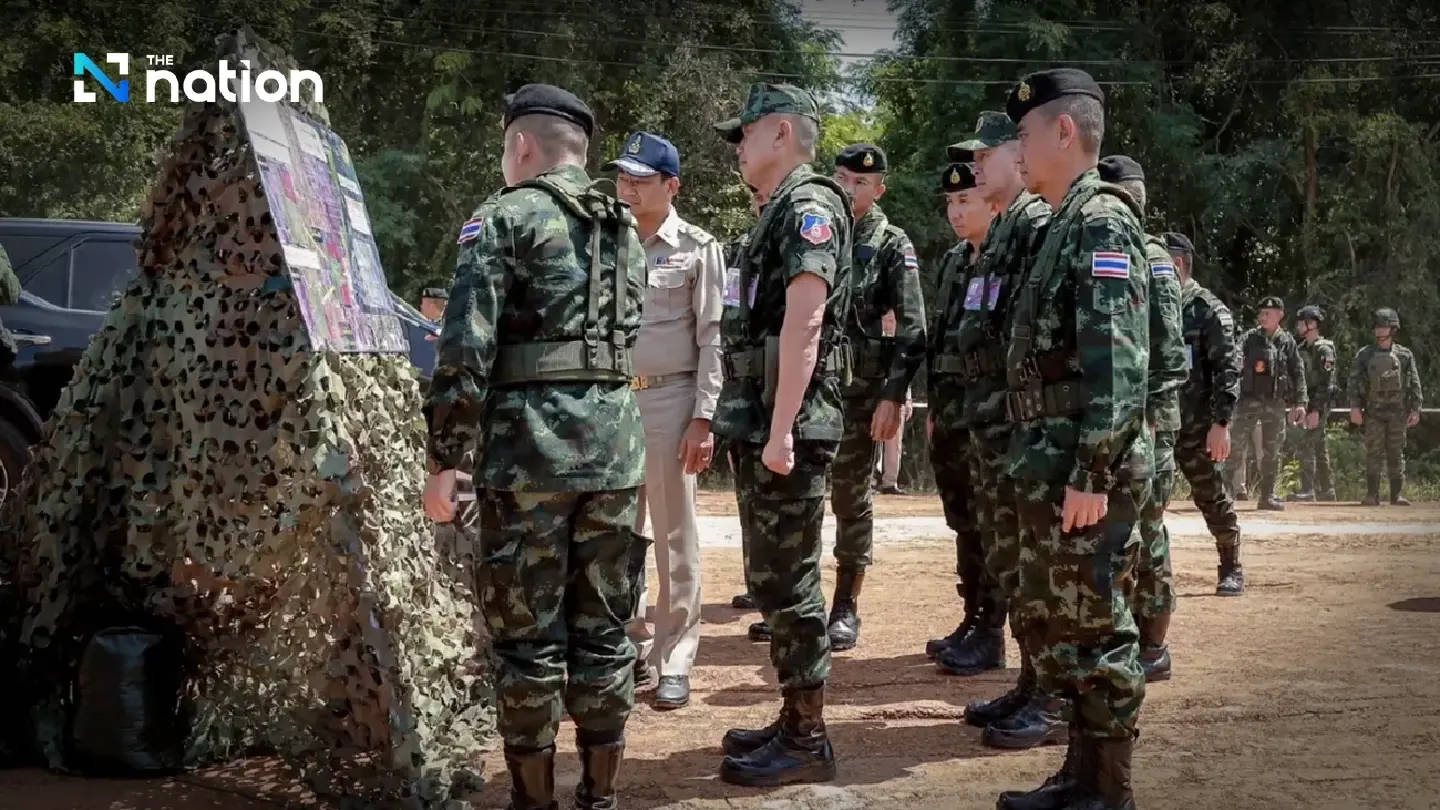 1st Army Region and Sa Kaeo governor clear landmines in Ban Nong Chan
