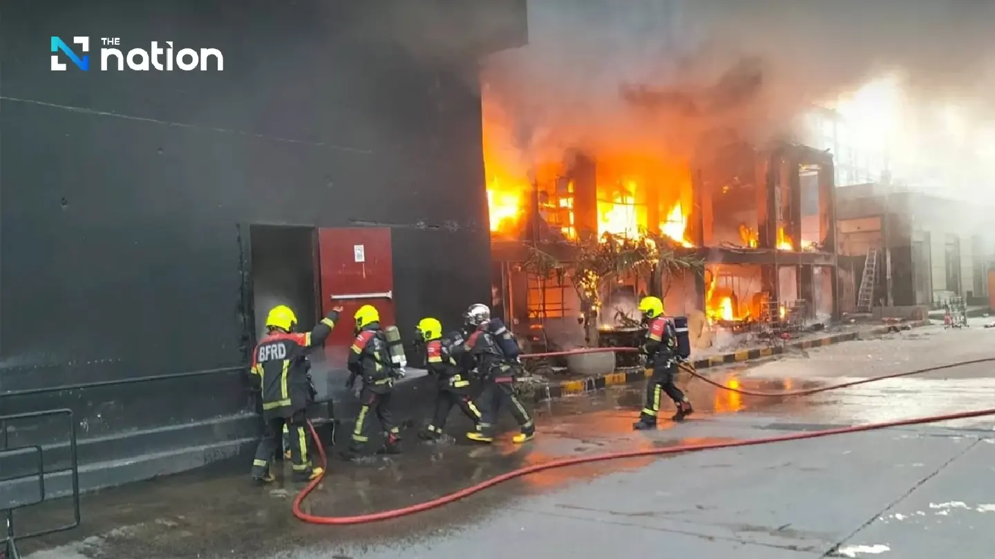 Fire breaks out at popular restaurant in Bangkok’s RCA area Fire breaks out at popular restaurant in Bangkok’s RCA area