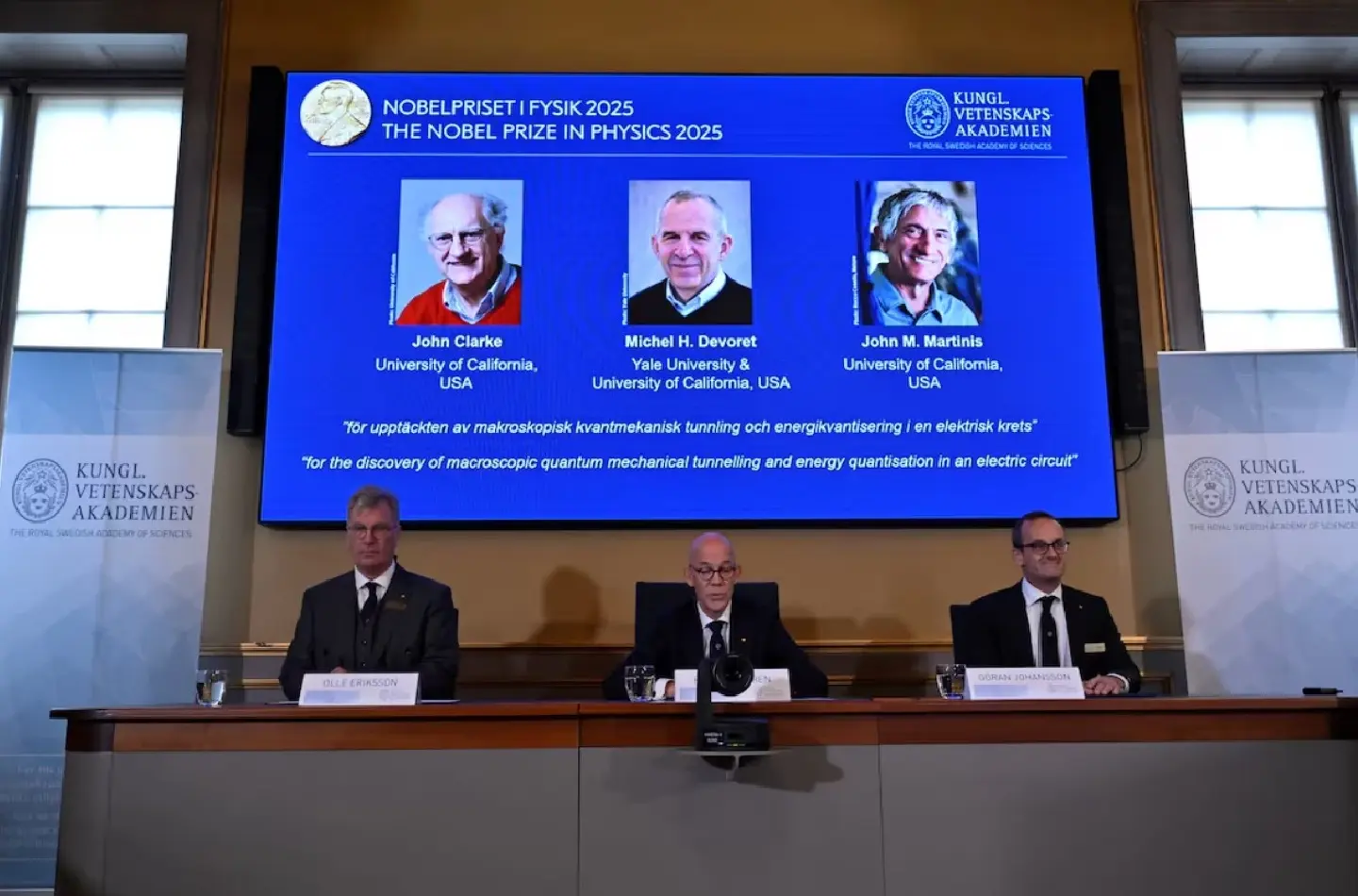 Trio win Nobel prize for revealing quantum physics in action