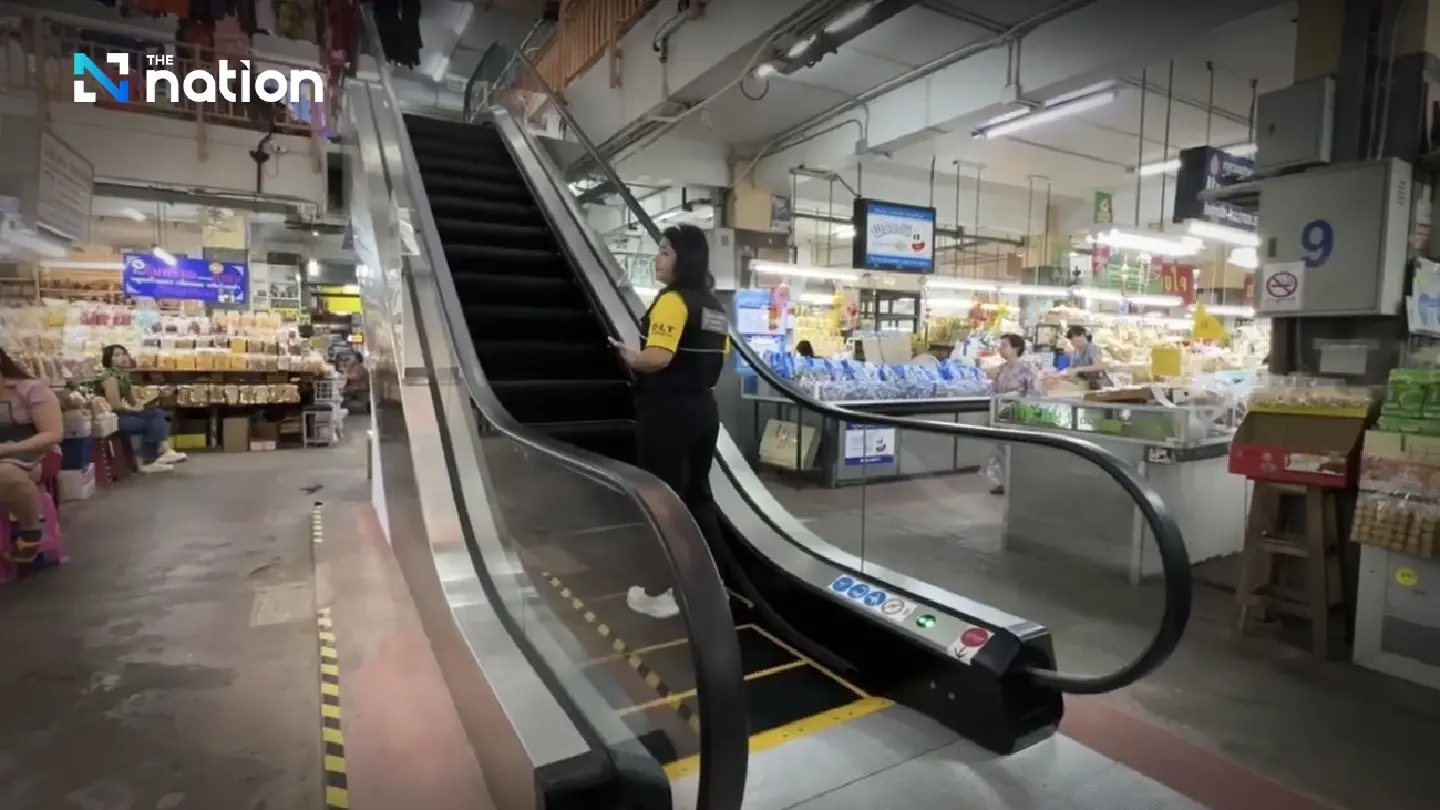 Motionless escalator myth at Chiang Mai’s old Waroros Market ends after 50 years Motionless escalator myth at Chiang Mai’s old Waroros Market ends after 50 years
