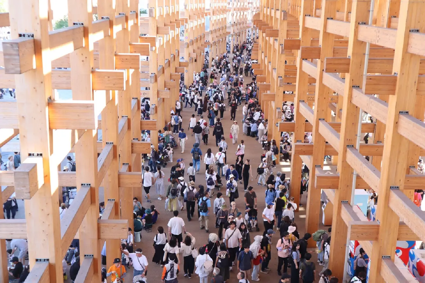 Social media buoys Osaka Expo after turbulent start