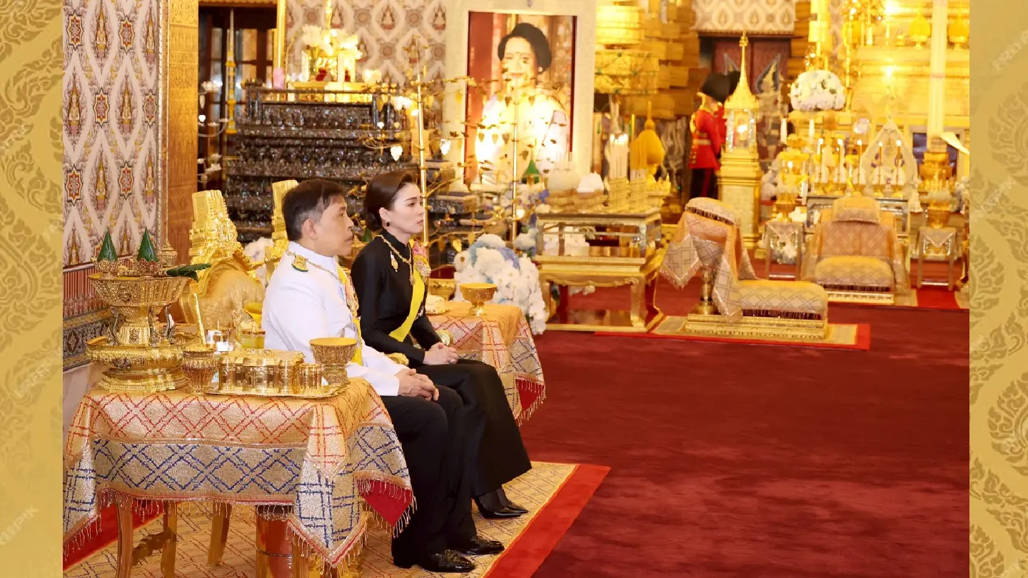 Their Majesties perform royal bathing rites for Queen Sirikit, the Queen Mother