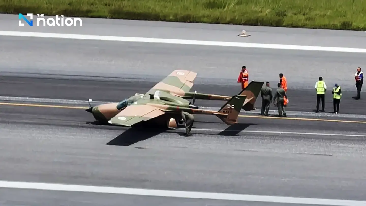 AOT closes Phuket airport for three hours after navy plane's emergency landing