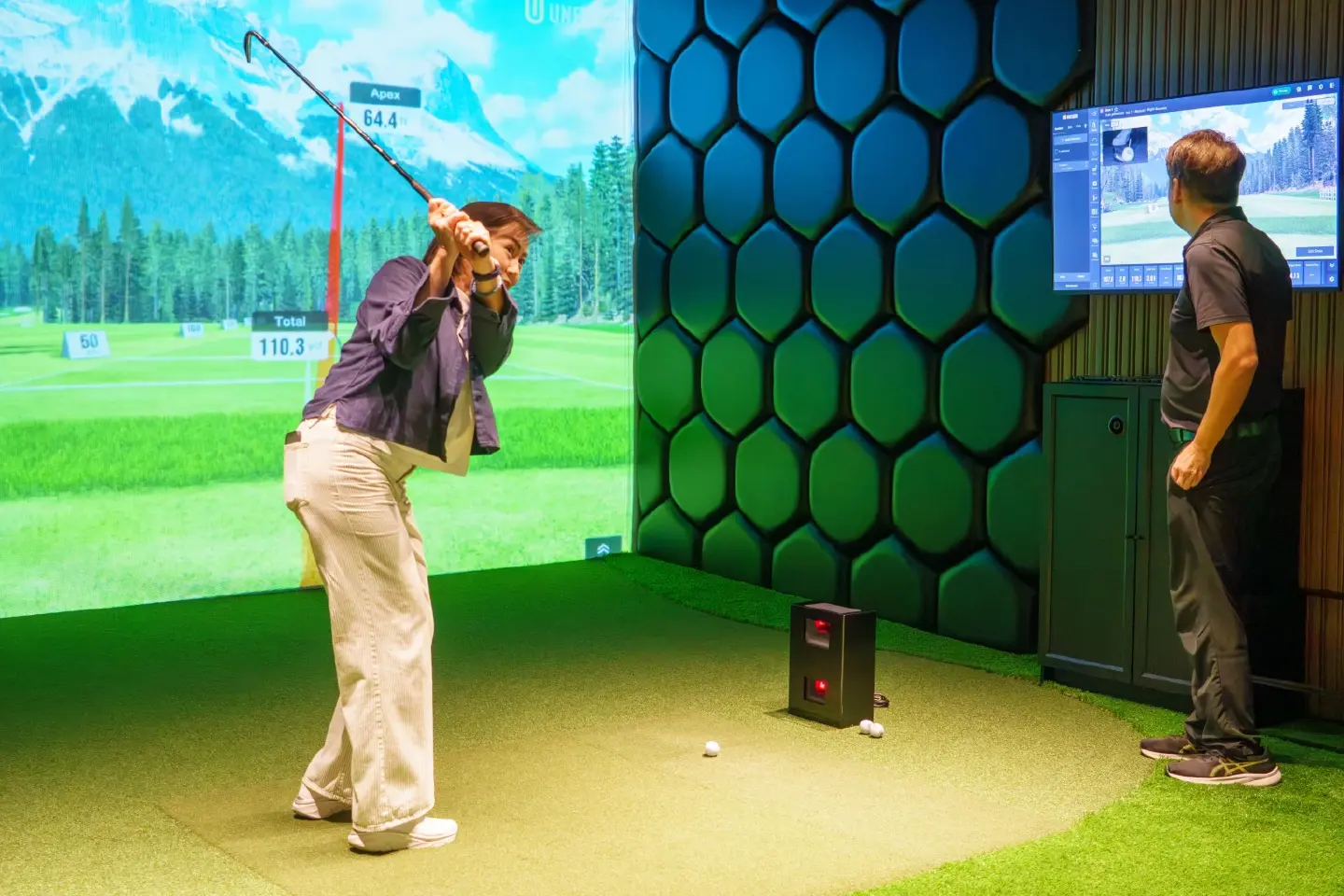 Santi Bhirombhakdi launches IPGA golf centre to propel Thai golfers onto the world stage! Santi Bhirombhakdi launches IPGA golf centre to propel Thai golfers onto the world stage!