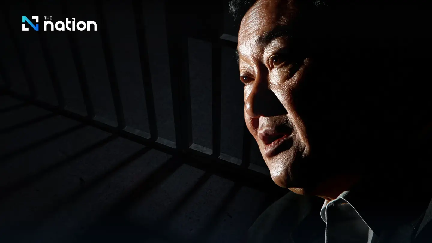 Jakrapob says Thaksin has no plan to seek royal pardon at this time Jakrapob says Thaksin has no plan to seek royal pardon at this time